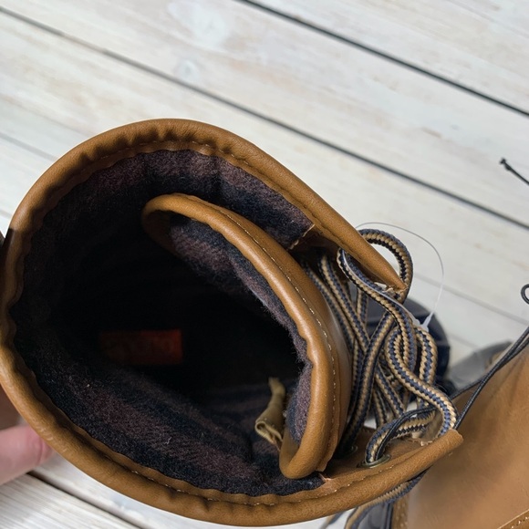 Sporto Elana Duck Boots - Picture 8 of 8